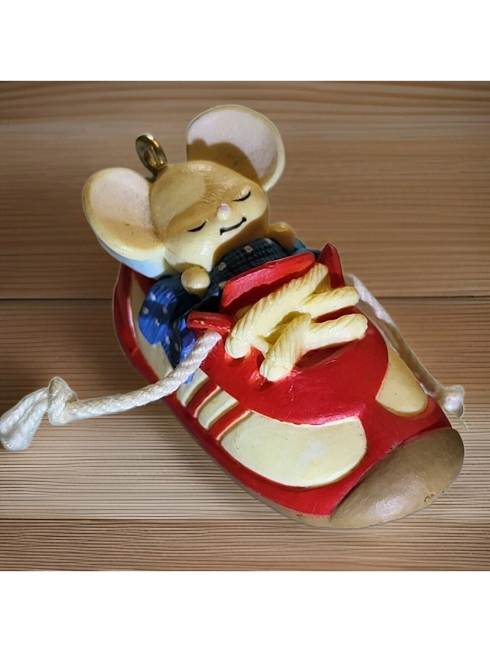 Vtg Hallmark 1983 Christmas Ornament Mouse Sleep In Sneaker Shoe EUC 3D 2" A20
